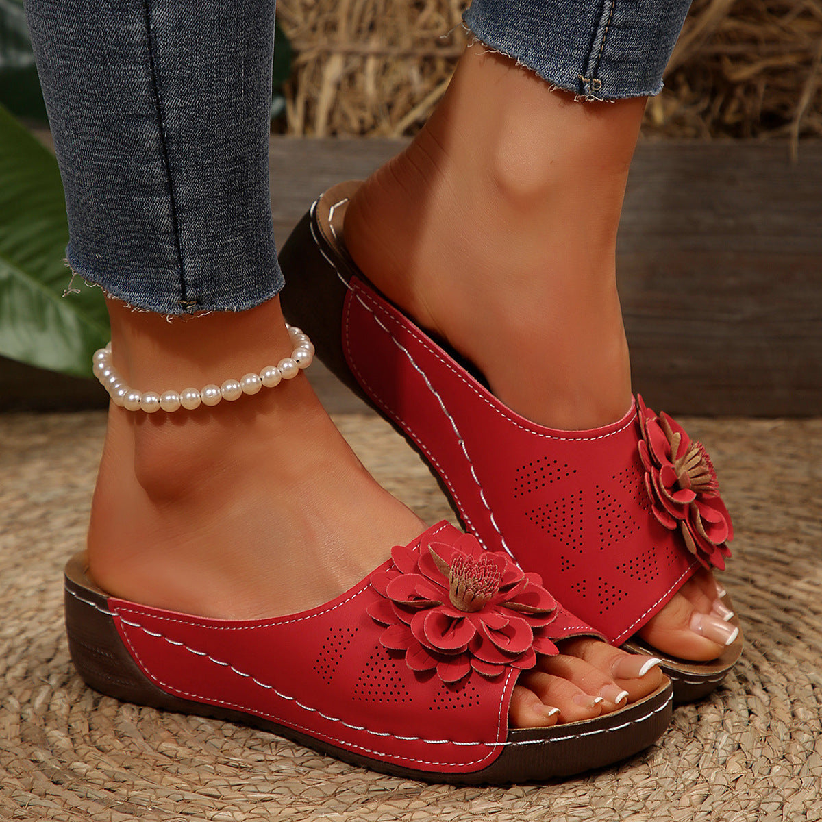 Floral Comfort Wedge Sandals - CristianLavian