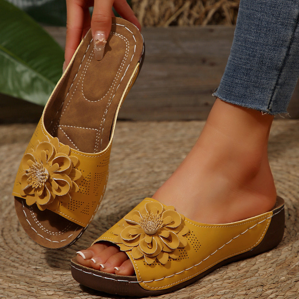 Floral Comfort Wedge Sandals - CristianLavian
